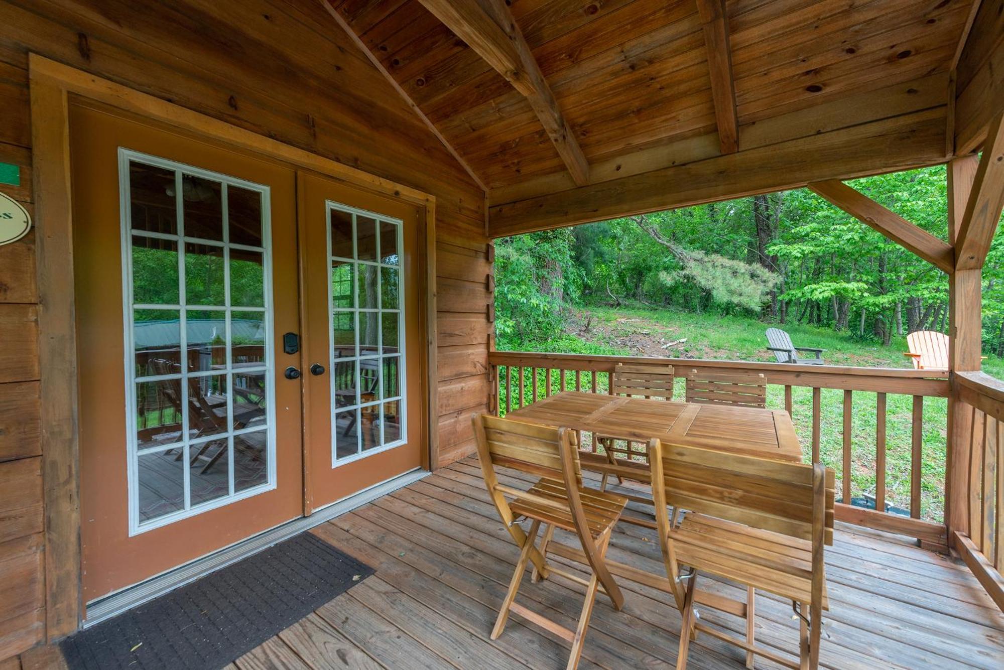 Engadine Inn And Cabins Candler Екстер'єр фото