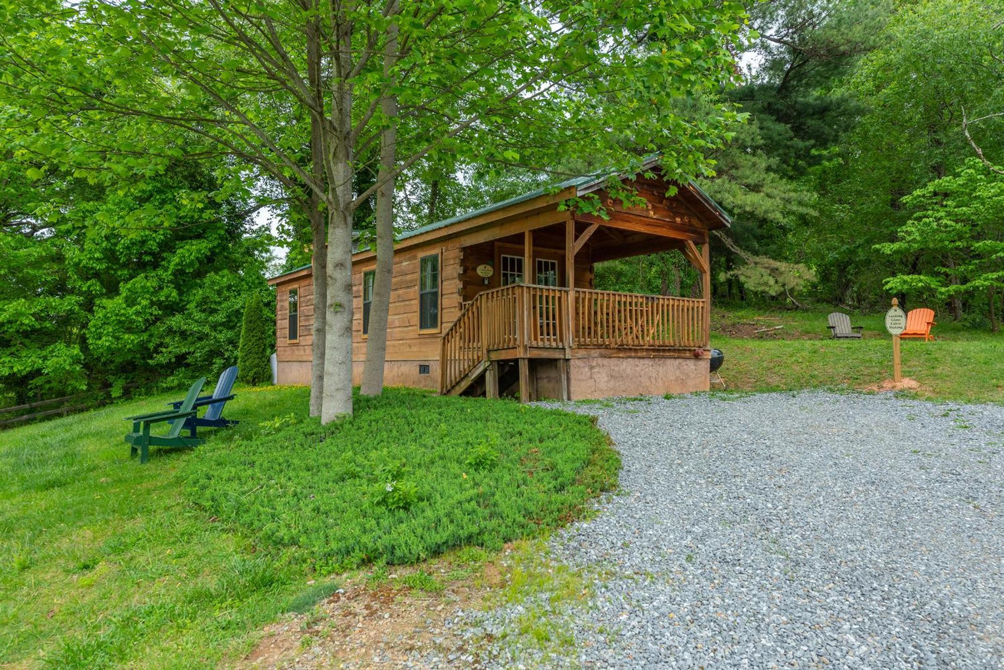 Engadine Inn And Cabins Candler Екстер'єр фото