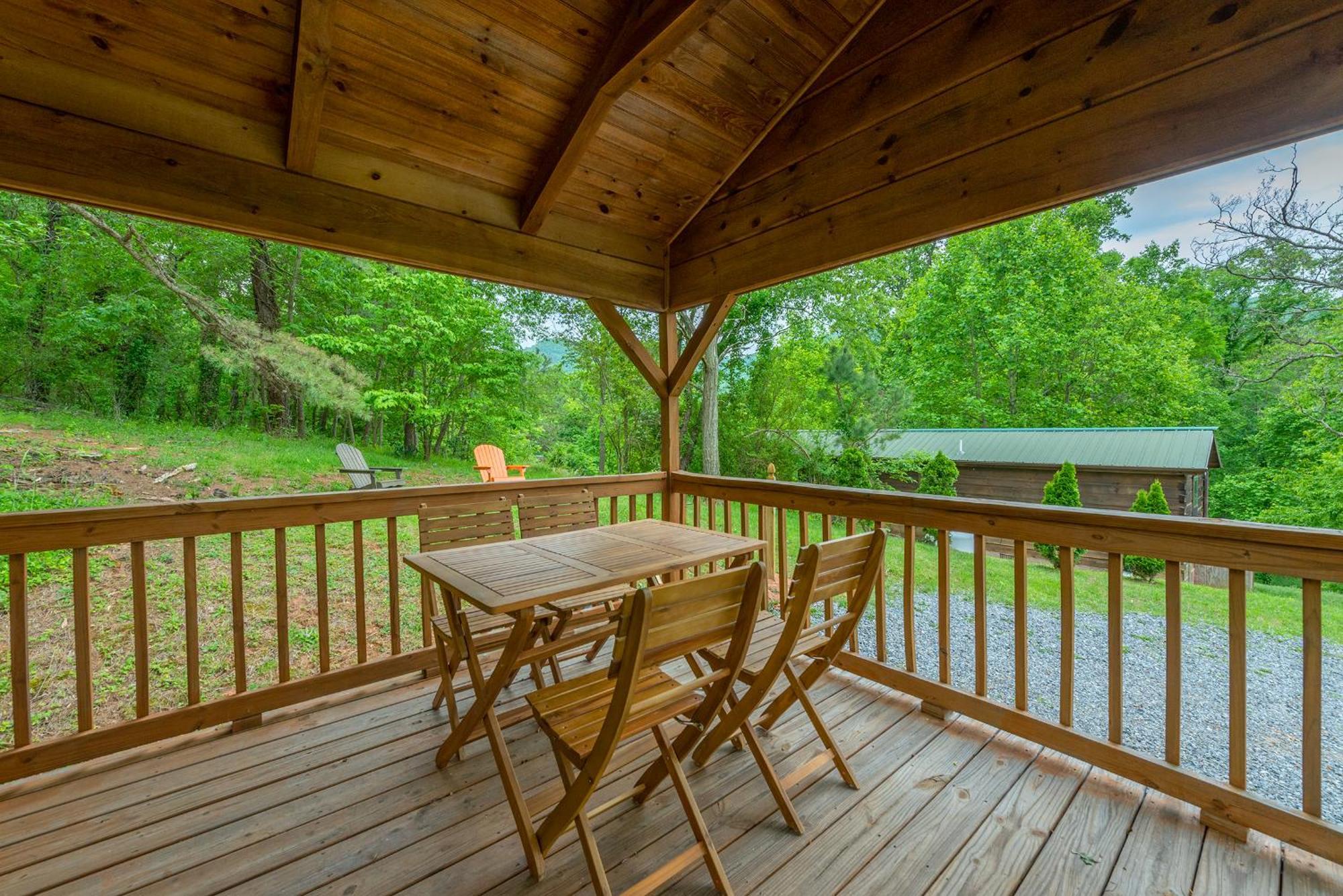 Engadine Inn And Cabins Candler Екстер'єр фото