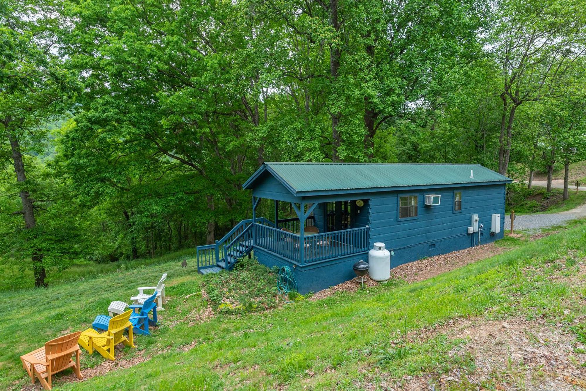 Engadine Inn And Cabins Candler Екстер'єр фото