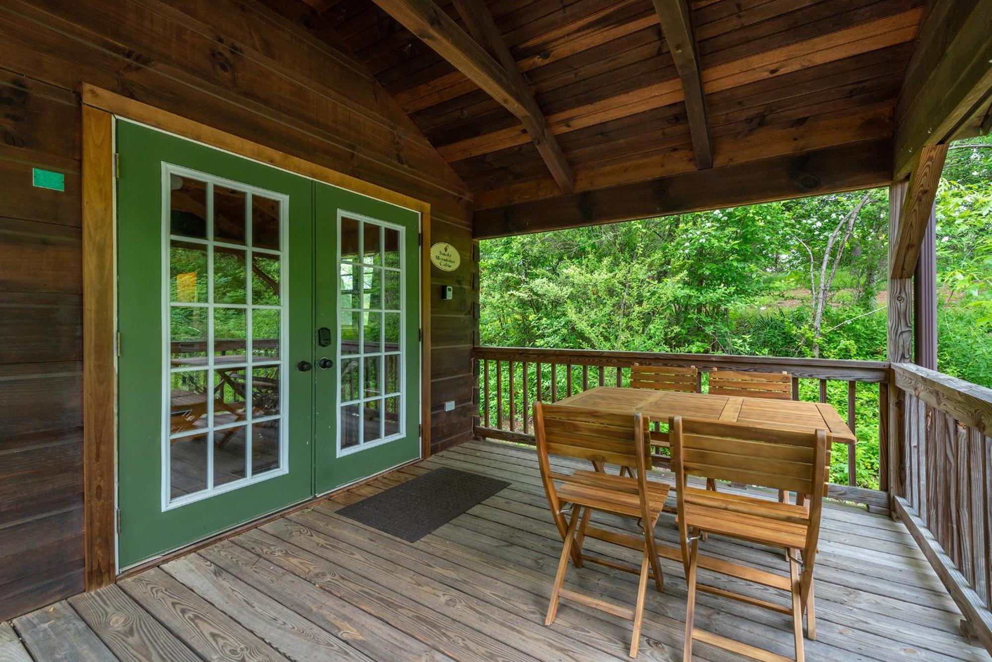 Engadine Inn And Cabins Candler Екстер'єр фото